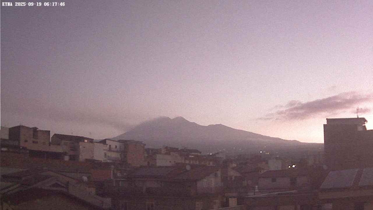 immagine della webcam nei dintorni di Camporotondo Etneo: webcam Paternò