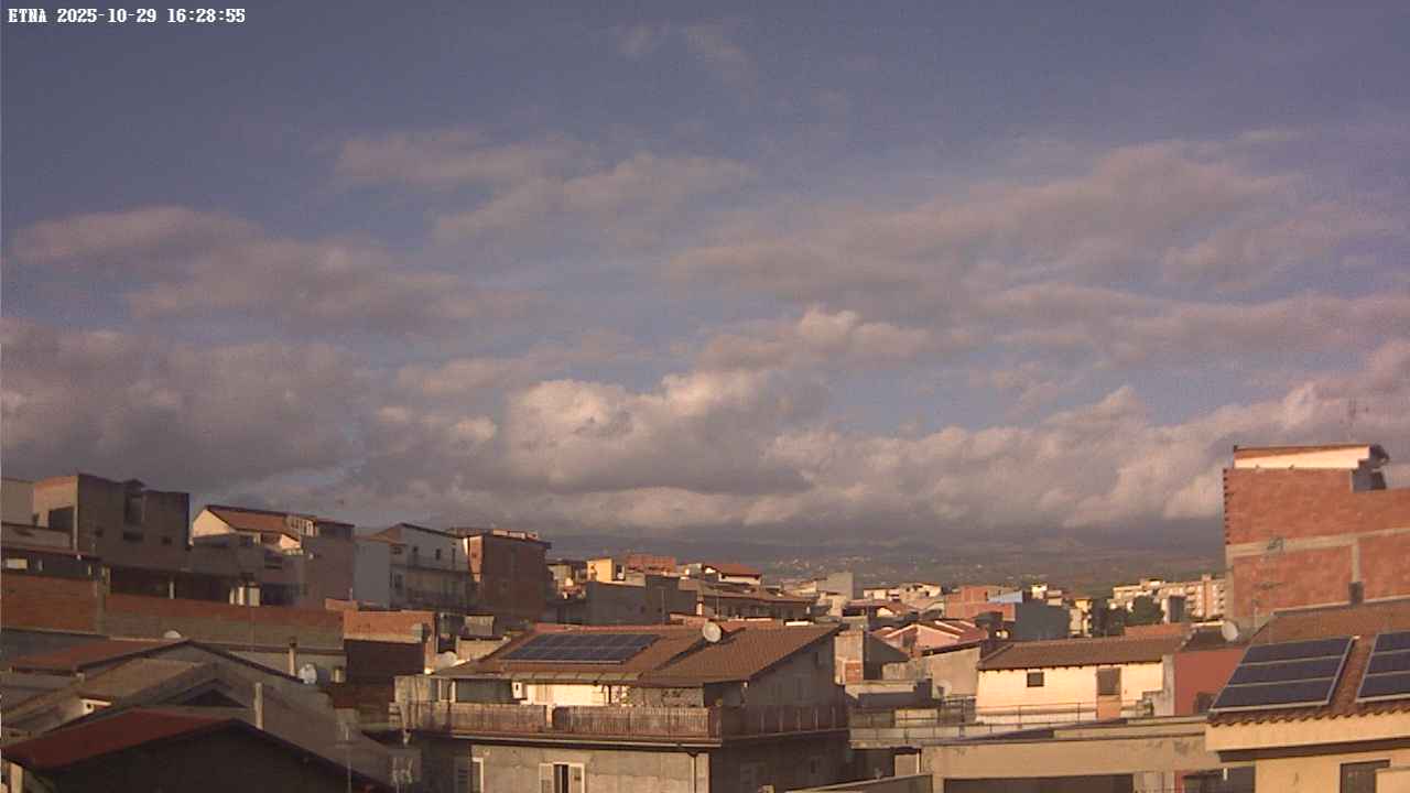 immagine della webcam nei dintorni di Pedara: webcam Paternò