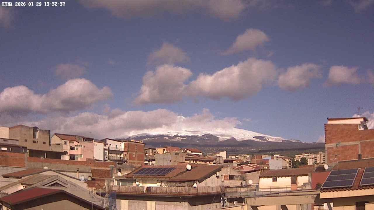 immagine della webcam nei dintorni di Pedara: webcam Paternò