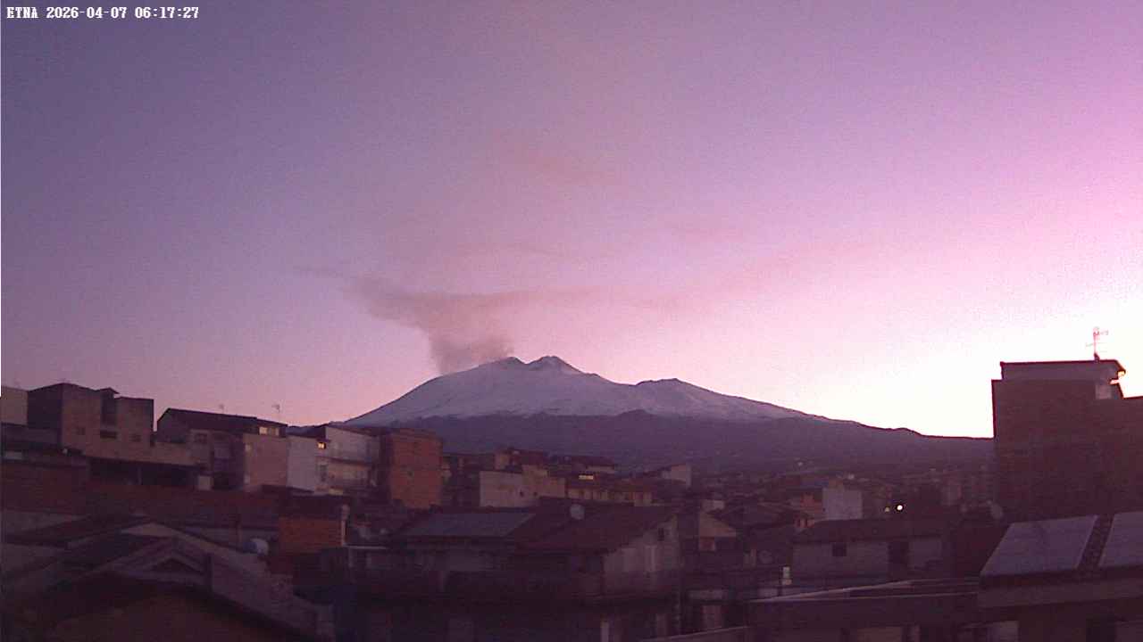 immagine della webcam nei dintorni di Camporotondo Etneo: webcam Paternò